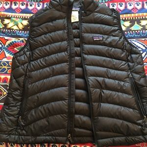Black Patagonia down puffer vest
